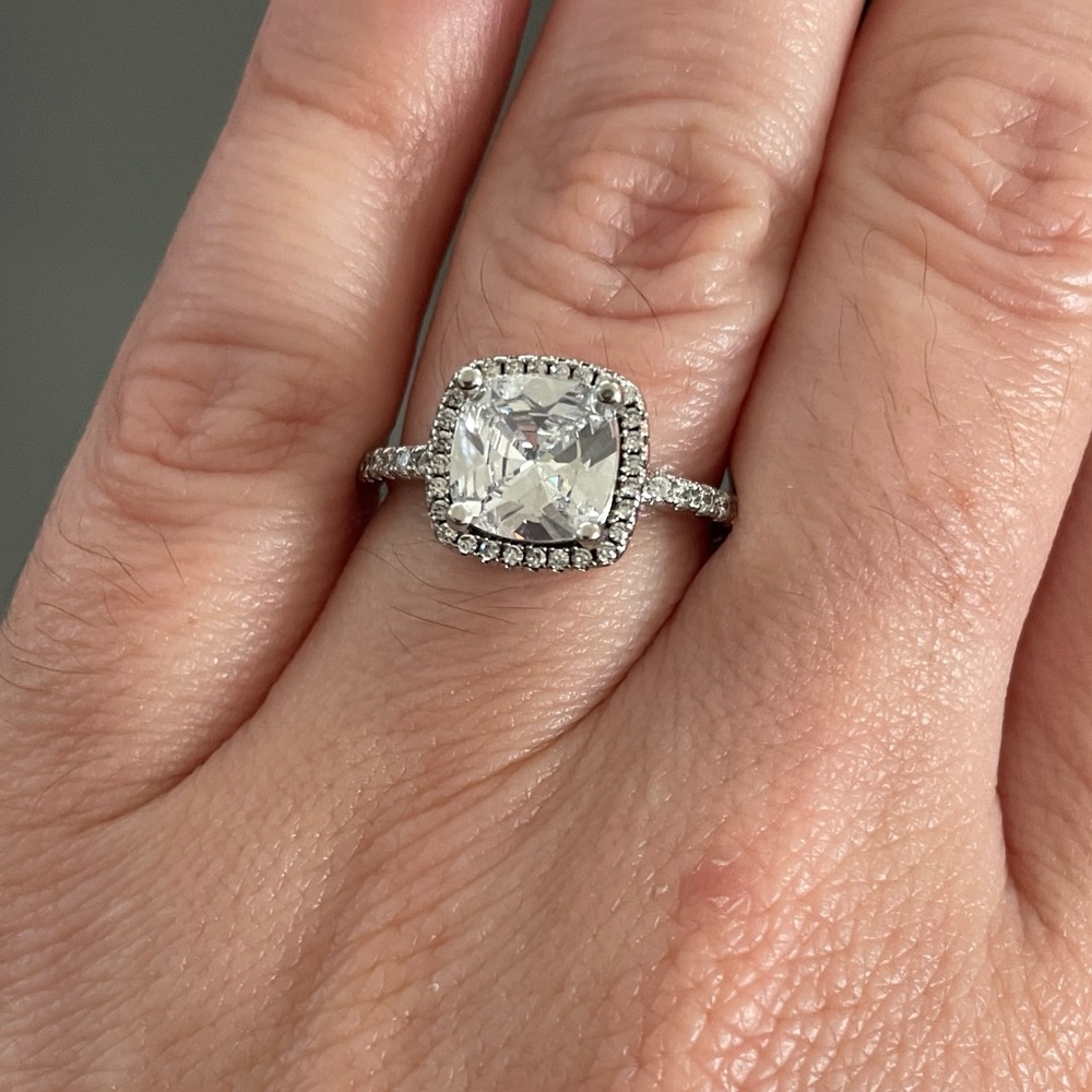 Beautiful Silver Ring - image 3